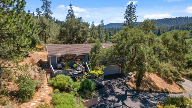 2203 Quail Hollow Road, Ben Lomond CA: https://media.crmls.org/mediaz/34e2da9f-e1f9-488d-b52e-484bc3001131.jpg