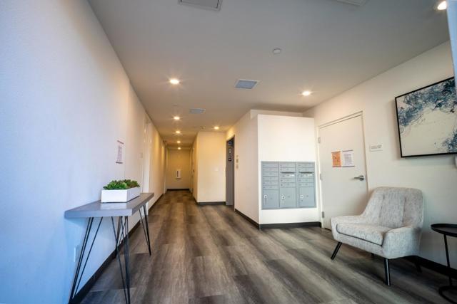 Image 4 of 47 For 708 Eppleton Lane 204