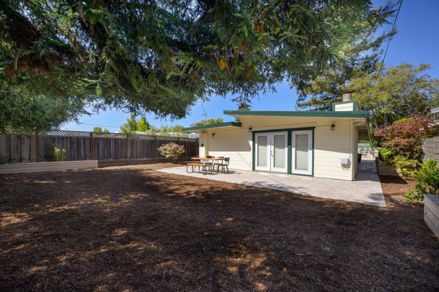 3222 Ramona Street, Palo Alto CA: https://media.crmls.org/mediaz/34e50215-b0d7-4da9-8076-48a1dbbd3d67.jpg