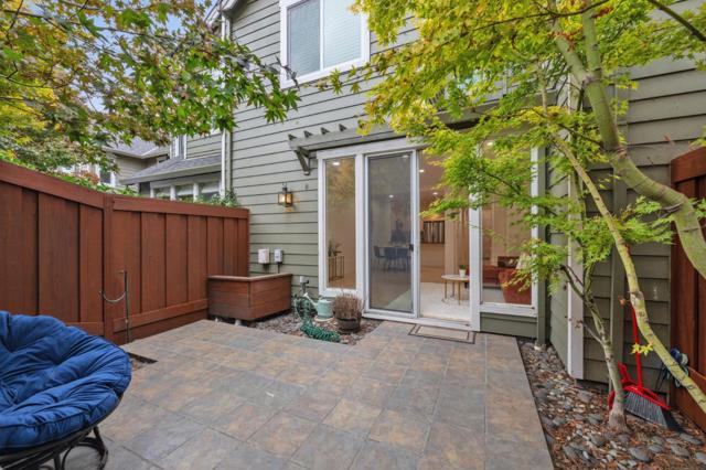 600 Willow Road, Menlo Park CA: https://media.crmls.org/mediaz/34e54fcb-8c89-4298-aea9-7df77d378dde.jpg