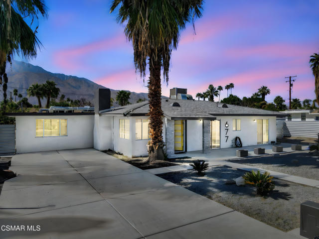 677 S Highland Drive, Palm Springs CA: https://media.crmls.org/mediaz/34e647ef-95fb-4d8c-82df-c2494669ca91.jpg