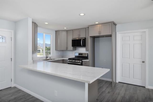 Detail Gallery Image 6 of 33 For 722 Osage St, Spring Valley,  CA 91977 - 3 Beds | 2 Baths