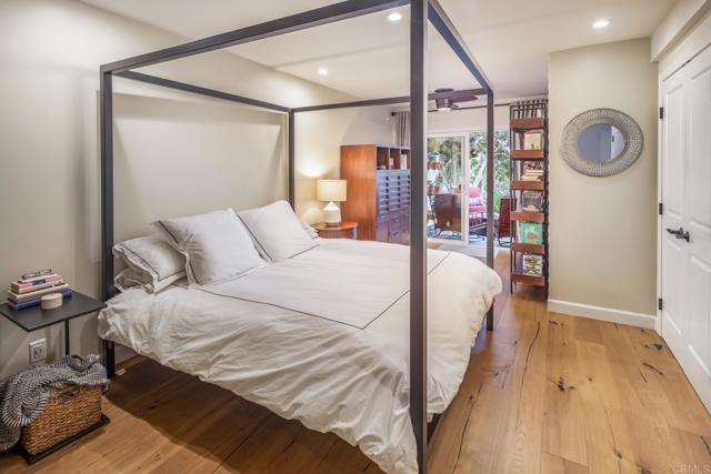 7031 Estrella De Mar Road, Carlsbad CA: https://media.crmls.org/mediaz/34e7fd86-072b-41da-95aa-afab53a41ec7.jpg
