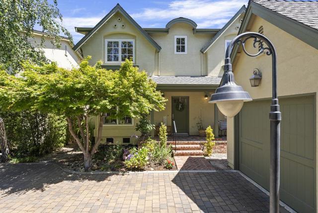 1246 Hoover Street, Menlo Park CA: https://media.crmls.org/mediaz/34e87cdd-1916-4643-a223-78379ee70135.jpg