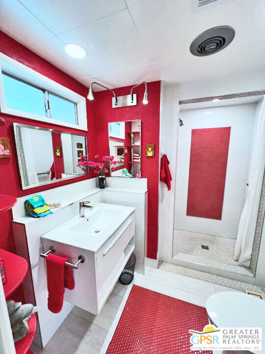 272 Araby Street, Palm Springs CA: https://media.crmls.org/mediaz/34e9254a-0161-4126-8c81-d5a1732011b4.jpg
