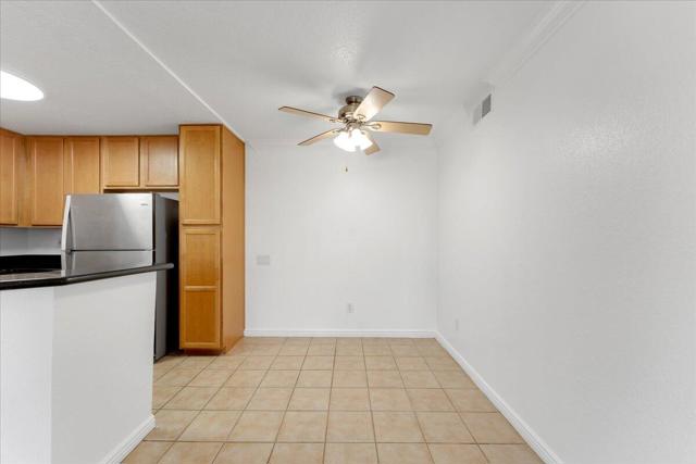 Image 8 of 26 For 78650 Avenue 42  719