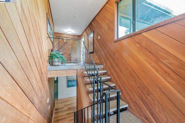 31865 Chicoine Ave, Hayward CA: https://media.crmls.org/mediaz/34ea597f-69ae-41c7-84c1-4e30948960d4.jpg