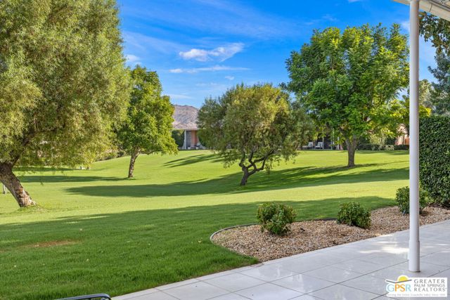 46920 Amir Drive, Palm Desert CA: https://media.crmls.org/mediaz/34ea6993-e5a2-43fd-b530-f9120f0fbe66.jpg