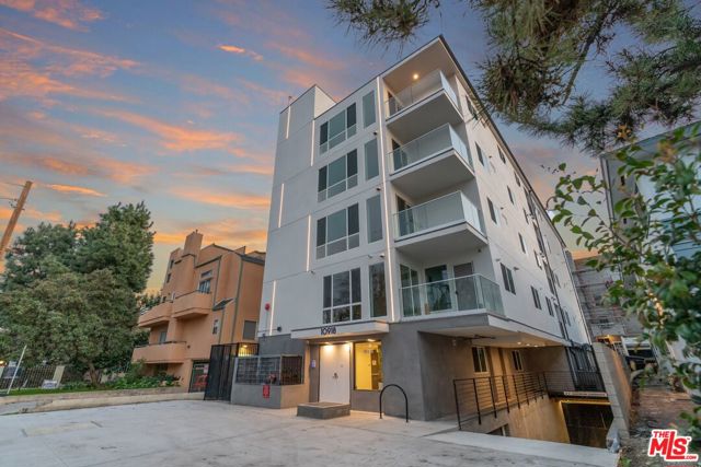 10918 Camarillo Street, North Hollywood CA: https://media.crmls.org/mediaz/34ea6c03-7e7f-478e-a776-0d6af9bd03f1.jpg