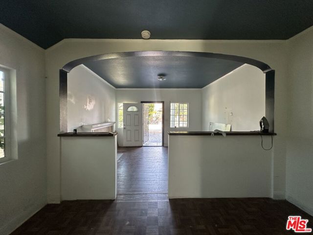 1117 N Alexandria Avenue, Los Angeles CA: https://media.crmls.org/mediaz/34ea8d61-4f5c-4cda-9044-f36b2ea90a14.jpg