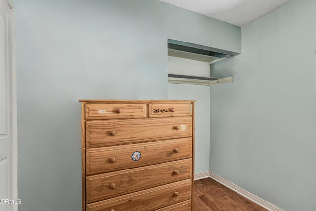 Detail Gallery Image 13 of 27 For 1373 Calle Crisantemo, Thousand Oaks,  CA 91360 - 3 Beds | 1 Baths