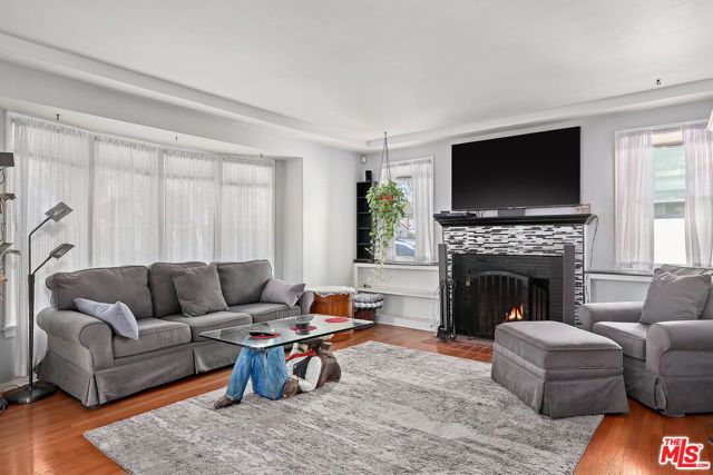 10942 Wagner Street photo 6