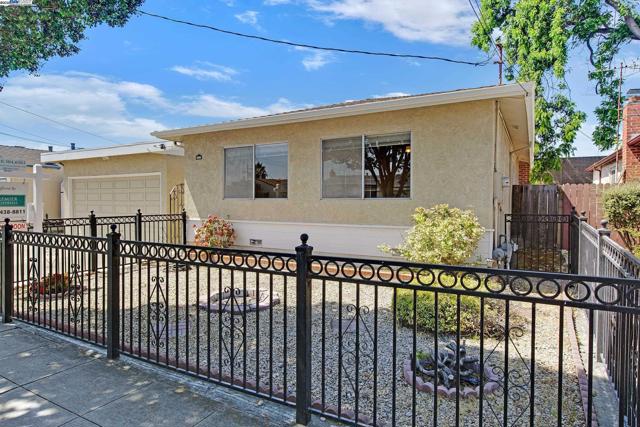 26623 ELDRIDGE AVE, Hayward CA: https://media.crmls.org/mediaz/34eb8f06-94a8-4b67-b5f5-75e298c53780.jpg