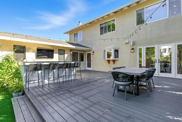 1427 Paloma Avenue, Burlingame CA: https://media.crmls.org/mediaz/34ec2462-fb30-4c45-9a9f-9c18846d32d2.jpg