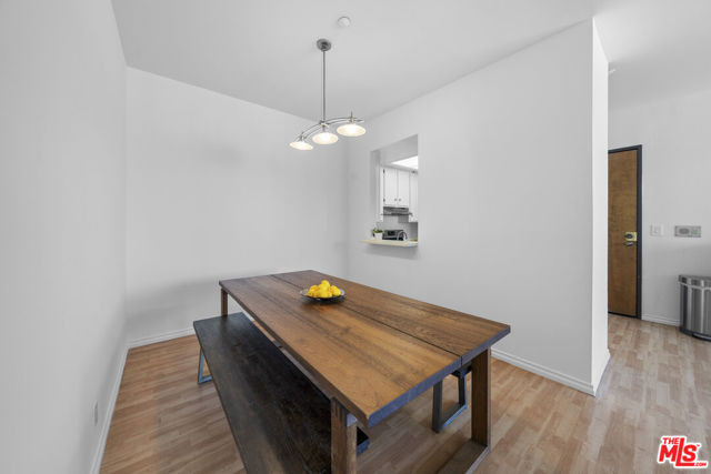 533 S St Andrews Place, Los Angeles CA: https://media.crmls.org/mediaz/34ec7205-0a3e-4c10-b040-1a89feb5f4c9.jpg