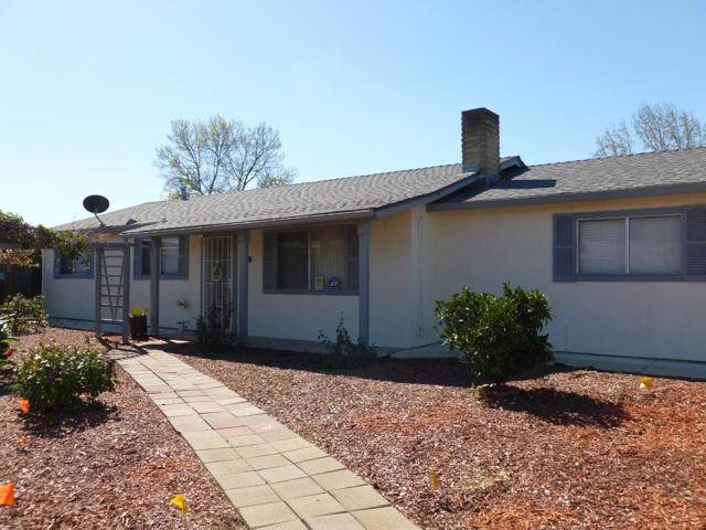 460 SE Jeremy Court, Oakdale CA: https://media.crmls.org/mediaz/34eca0ef-3ab0-43d3-92a2-248ca7d1dea9.jpg