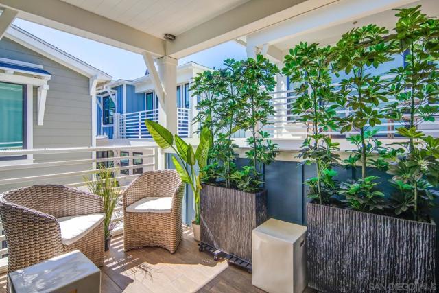 548 G Avenue, Coronado CA: https://media.crmls.org/mediaz/34eccfc8-fed2-4657-b31d-d4fac413f5d3.jpg