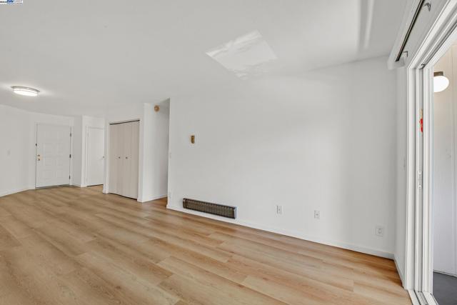 47112 Warm Springs Blvd, Fremont CA: https://media.crmls.org/mediaz/34ed5adc-9f84-46ef-9153-4671bdb27a55.jpg