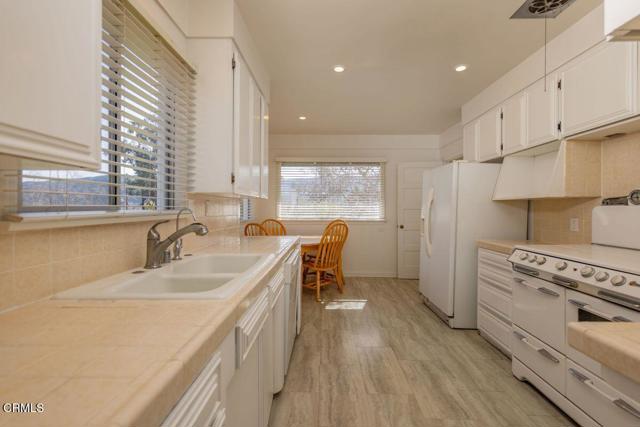 Detail Gallery Image 4 of 13 For 609 W Ojai Ave, Ojai,  CA 93023 - 3 Beds | 2 Baths