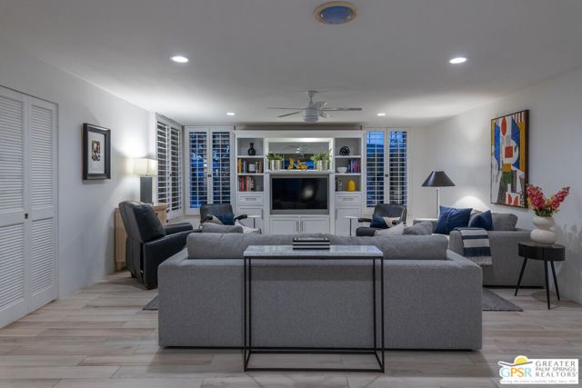 71 Westlake Circle, Palm Springs, CA 92264