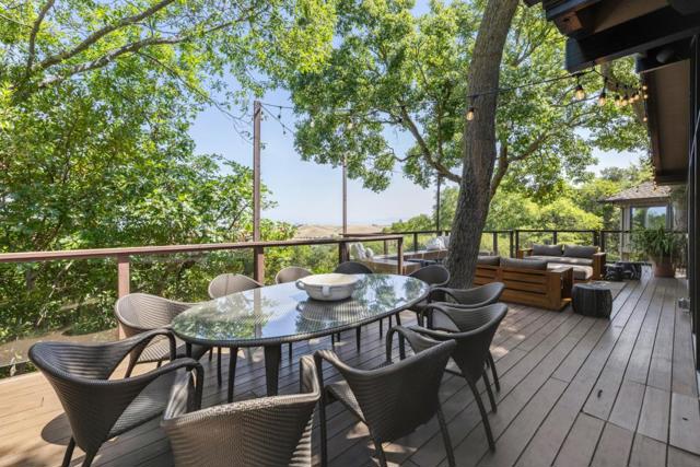 138 Bolivar Lane, Portola Valley CA: https://media.crmls.org/mediaz/34f01991-f189-44e1-8c70-b1caed58bc52.jpg