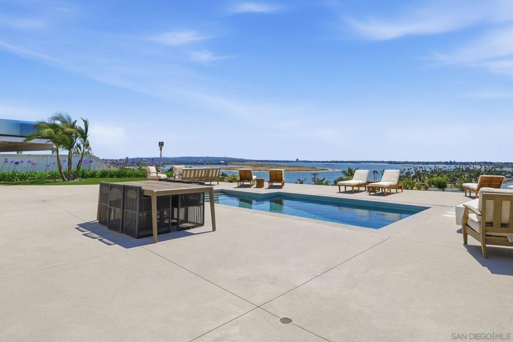 3080 Lloyd - photo 2