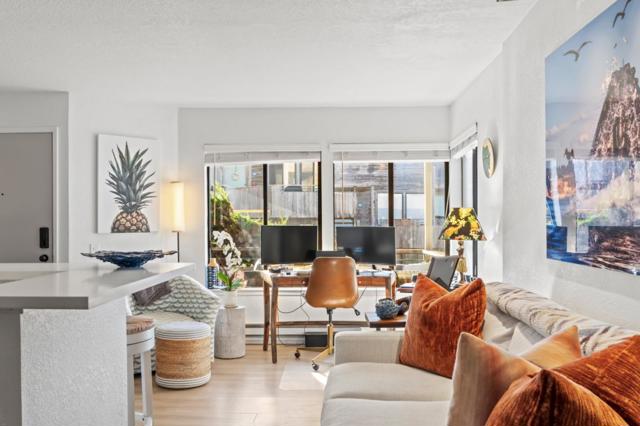 1 Surf Way, Monterey CA: https://media.crmls.org/mediaz/34f1845f-2a9b-4b88-b36b-2c32328d439a.jpg