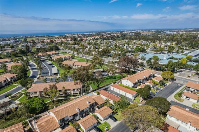 Detail Gallery Image 31 of 31 For 6819 Alderwood Dr, Carlsbad,  CA 92011 - 2 Beds | 2/1 Baths