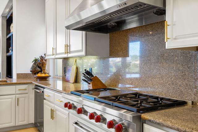 49606 Montana Way, La Quinta CA: https://media.crmls.org/mediaz/34f26699-0c85-4759-89b4-bb6472706c37.jpg