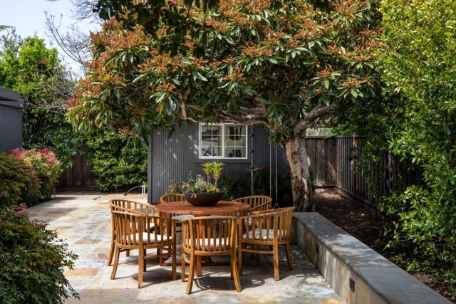 801 Talisman Drive, Palo Alto CA: https://media.crmls.org/mediaz/34f448e1-cf43-4fb4-b920-b62a29f16163.jpg