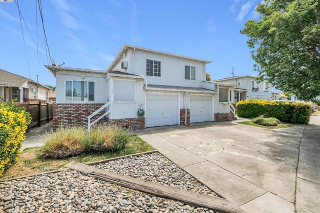378 Park St, San Leandro CA: https://media.crmls.org/mediaz/34f4fd25-3d7f-461f-a343-f1f104173a46.jpg