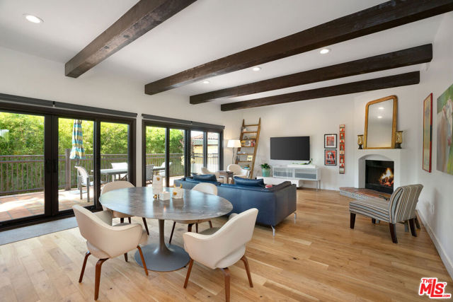 6216 Primrose Avenue, Los Angeles CA: https://media.crmls.org/mediaz/34f65a27-4806-43bd-887a-c9ffbc72af56.jpg