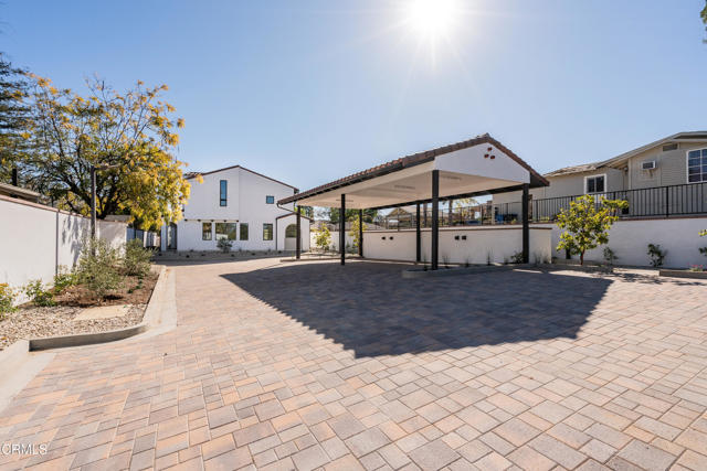 Detail Gallery Image 2 of 32 For 136 N Oakview Dr #101,  Thousand Oaks,  CA 91362 - 2 Beds | 2/1 Baths