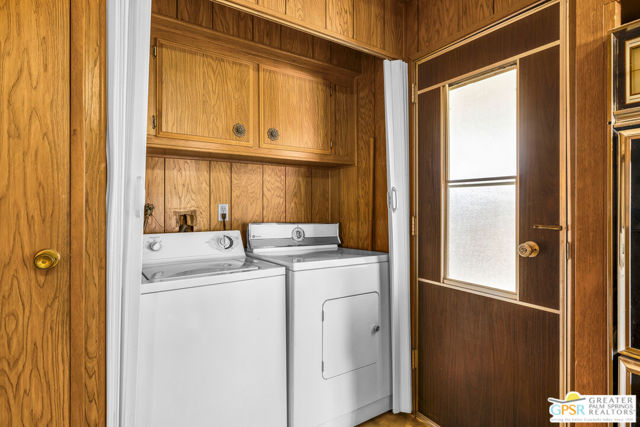 39163 Warm Springs Drive, Palm Desert CA: https://media.crmls.org/mediaz/34f6cd38-a992-419c-b73f-2bbf80e8171b.jpg