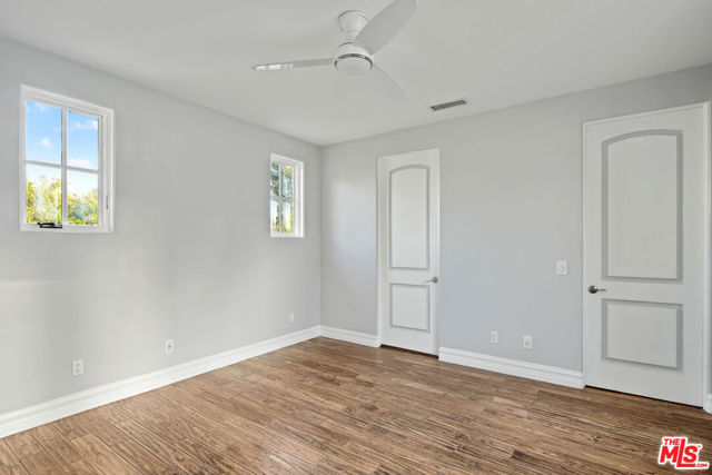 5309 Louise Avenue, Encino CA: https://media.crmls.org/mediaz/34f6e15b-a4a7-4066-a13d-720c1d5c874f.jpg