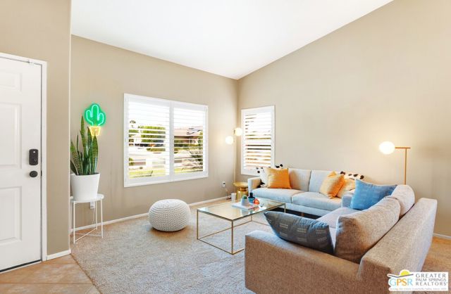 2162 Shannon Way, Palm Springs CA: https://media.crmls.org/mediaz/34f791e6-9580-41d4-89f2-fd11985b78a4.jpg