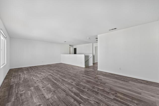 9748 Collie Way, Elk Grove CA: https://media.crmls.org/mediaz/34f795f6-27dc-4377-9c36-a1b26b8f5d60.jpg
