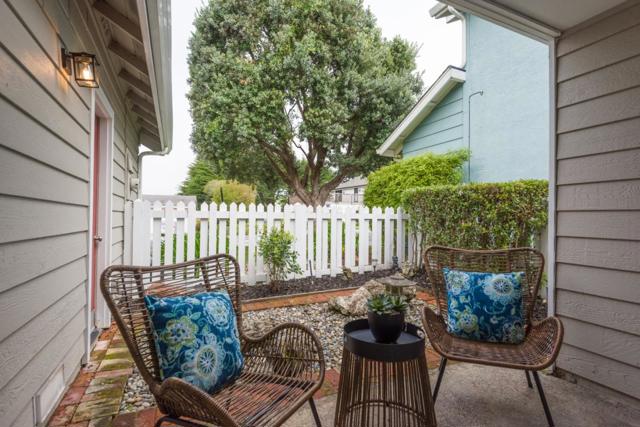 380 Greenbrier Road, Half Moon Bay CA: https://media.crmls.org/mediaz/34f9a542-7e73-48e7-8c71-ed0476c5bd99.jpg