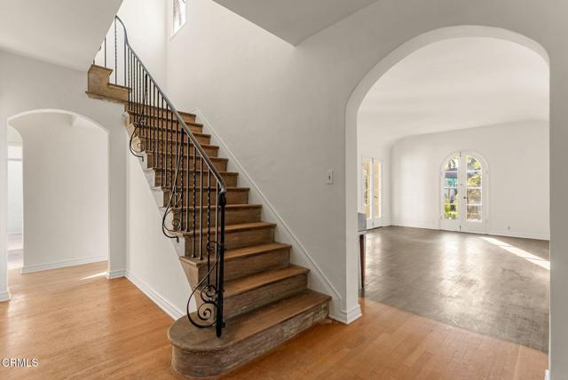 Detail Gallery Image 3 of 38 For 940 Cornell Rd, Pasadena,  CA 91106 - 3 Beds | 2 Baths