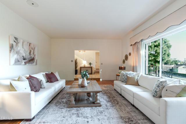 Detail Gallery Image 8 of 57 For 817 E Mountain St, Glendale,  CA 91207 - 5 Beds | 4/1 Baths