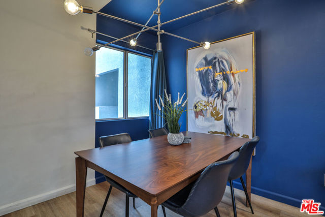 1540 N Bronson Avenue, Los Angeles CA: https://media.crmls.org/mediaz/34fbf93a-cd41-4b56-a226-5936a76206cf.jpg