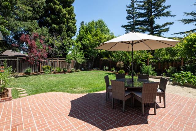 481 San Luis Avenue, Los Altos CA: https://media.crmls.org/mediaz/34fc2aa4-cdc4-4711-8a5f-64e43a64d299.jpg