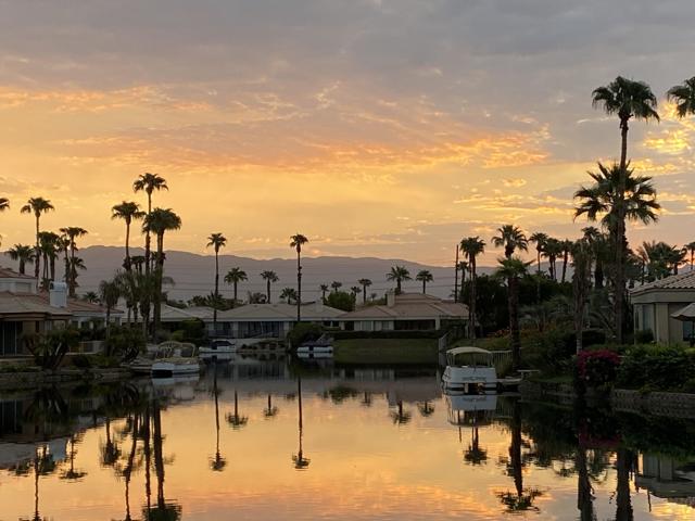 47560 Via Montigo, La Quinta CA: https://media.crmls.org/mediaz/34fcbac3-5e2d-4f2d-a9e4-1f9b08429f33.jpg