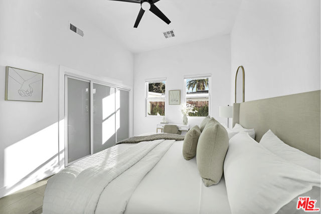 456 E Sonora Road, Palm Springs CA: https://media.crmls.org/mediaz/34fcd05c-2f1d-4d8d-ae41-1cca63ddbc63.jpg