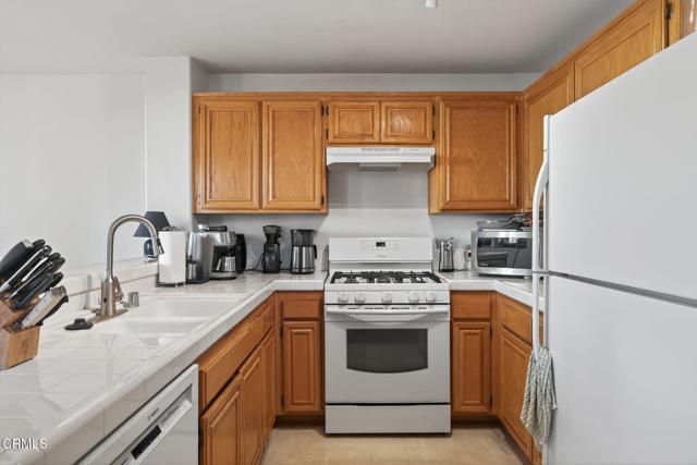 Detail Gallery Image 15 of 41 For 1507 La Verada Ct, Camarillo,  CA 93010 - 3 Beds | 2/1 Baths