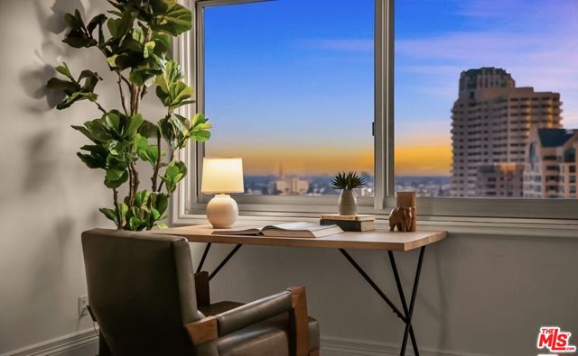 10450 Wilshire Boulevard, Los Angeles CA: https://media.crmls.org/mediaz/34fde809-e8aa-4652-b661-9ff5af09e590.jpg