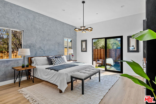 17624 Martha Street, Encino CA: https://media.crmls.org/mediaz/34fef933-d801-441a-a977-22746690eb9e.jpg