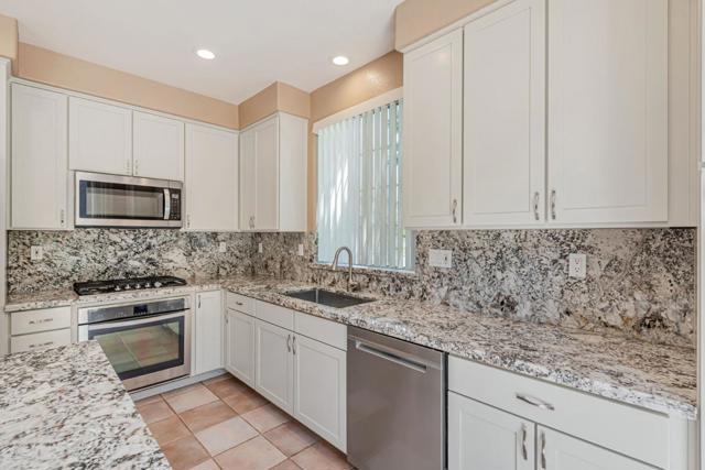 2829 Rubino Circle, San Jose CA: https://media.crmls.org/mediaz/34ff18a4-77a1-4e8b-a6df-fdf5ad93075d.jpg