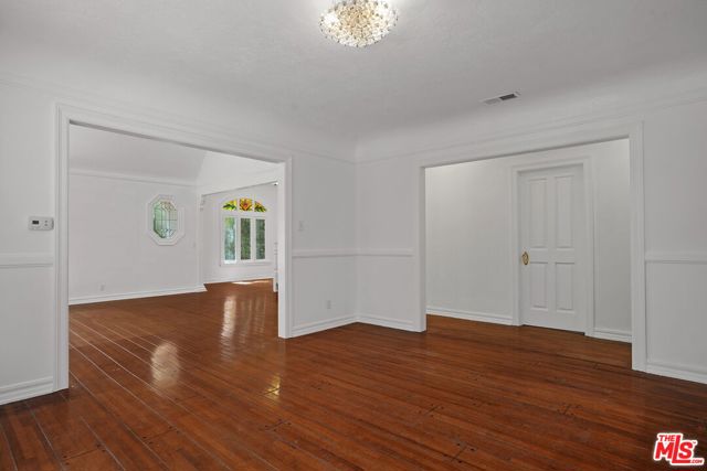 457 15th Street photo 7