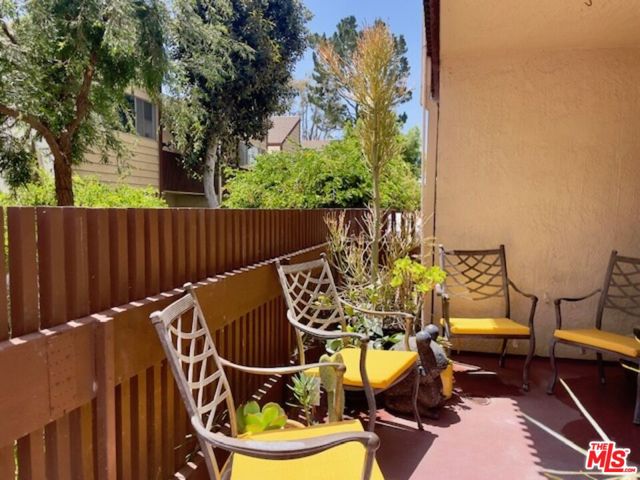 6050 Canterbury Drive, F110 photo 2